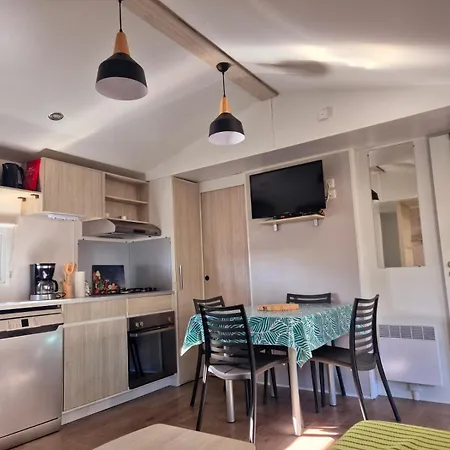 Kemp Kokua Mobil Homes Residentiels 4 Etoiles Julien En Born Saint-Julien-en-Born