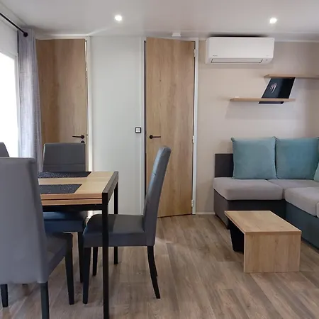 Kokua Mobil Homes Residentiels 4 Etoiles Julien En Born *